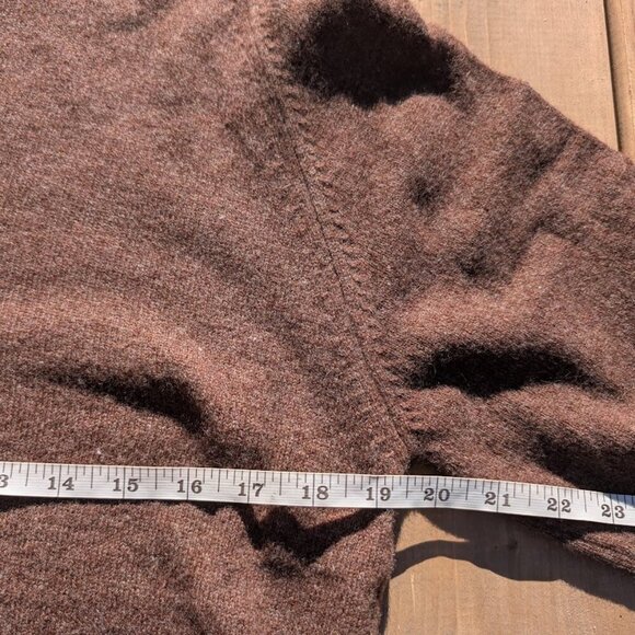 Vintage 70s The Bay by Alan Paine Lambswool V Neck Sweater Size 42 - Picture 3 of 5